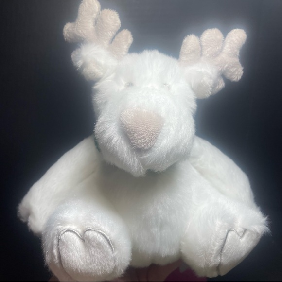 BNWT Bath and Body Works white/cream plush reindeer - Picture 9 of 10